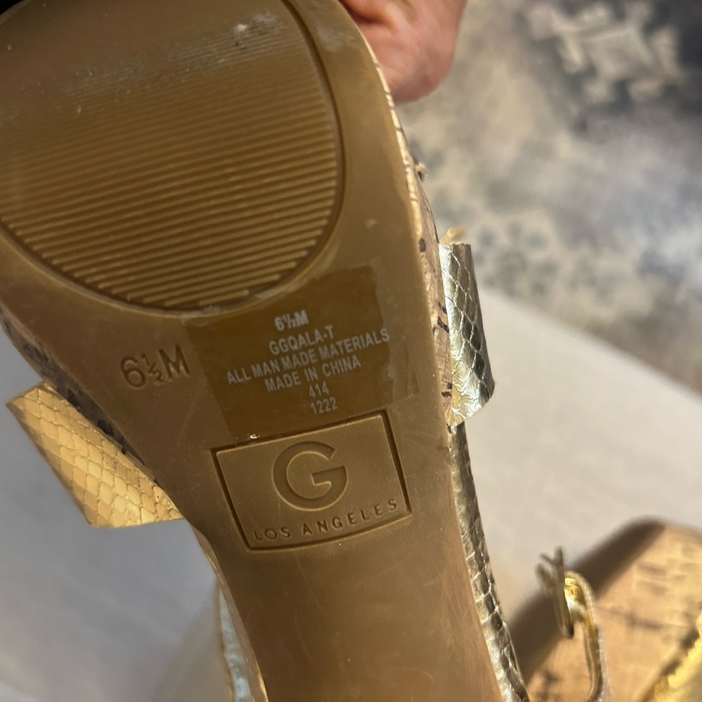 GBG Los Angeles Women's Gold Sandals
